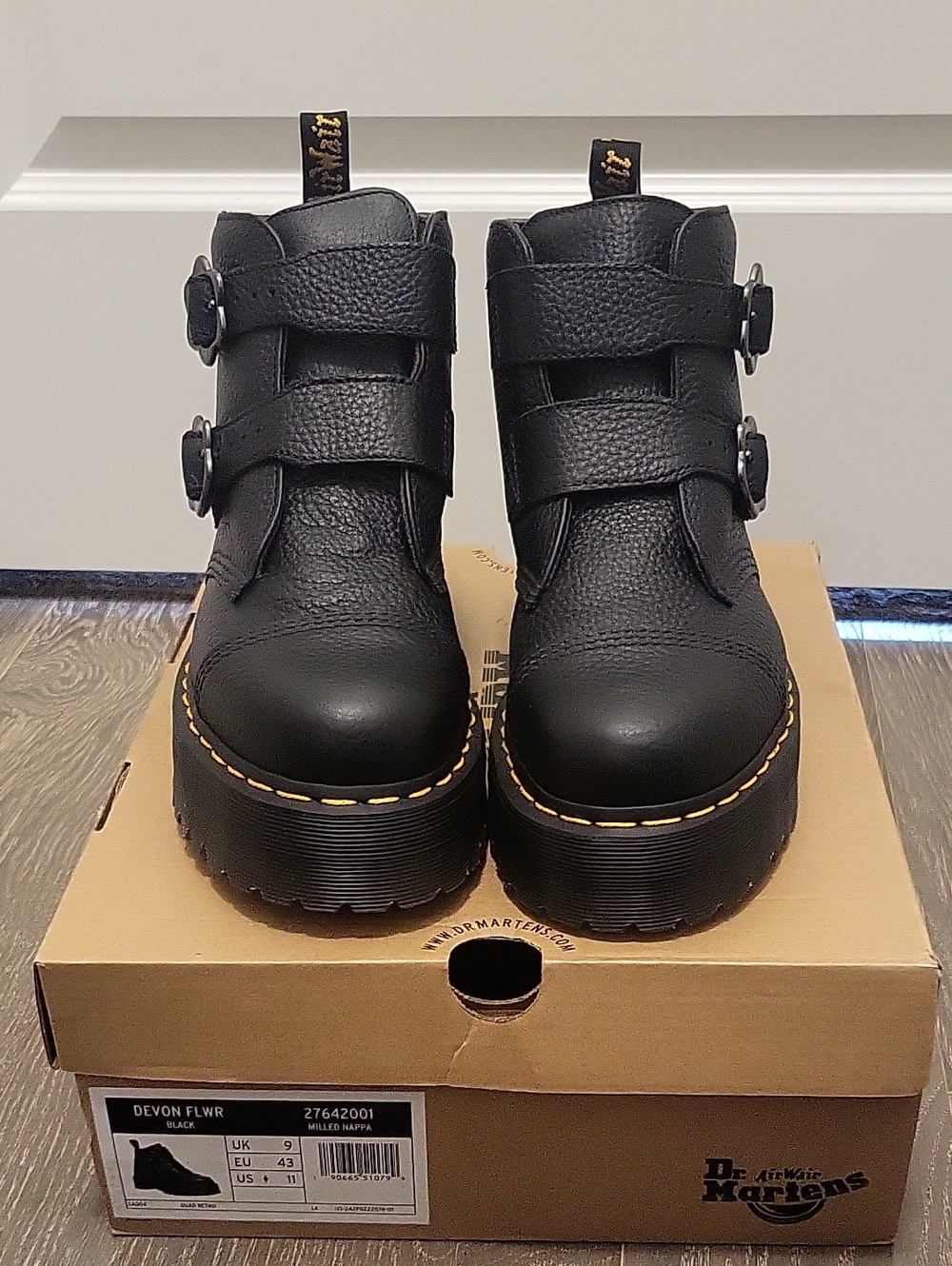 Dr. Martens Black Leather Womens Devon Flower Buckles Boots Size 11 - Picture 4 of 17